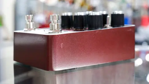 Universal Audio - UAFX Ruby '63 Top Boost Amplifier Pedal 2